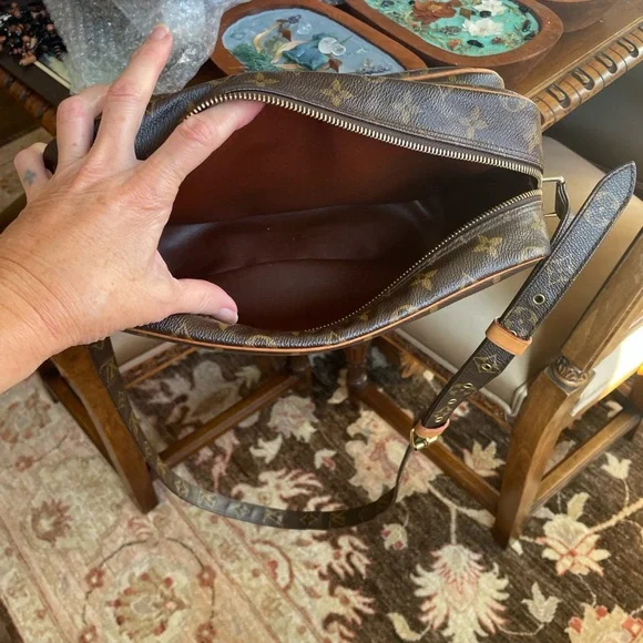 Louis Vuitton Brown and Tan Monogram Bag - Picture 6 of 16